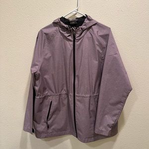 32 Degree Cool Women’s Dusty Purple Hooded Windbreaker. Size:  Large